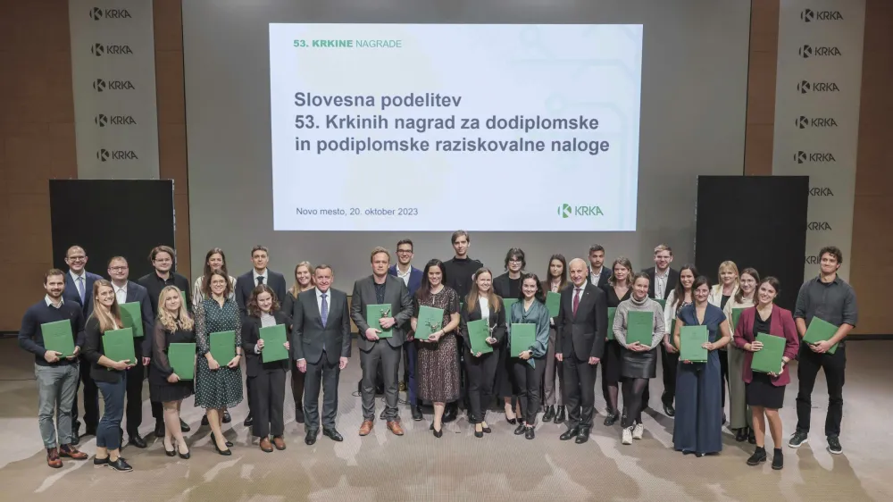 Letos so podelili 33 Krkinih nagrad mladim raziskovalcem, od tega jih je pet prejelo veliko Krkino nagrado. 