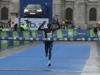 zmagovalec - 22. 10.2023 - 27. Ljubljanski maraton 2023 - največji tekaški dogodek v Sloveniji - //FOTO: Bojan Velikonja