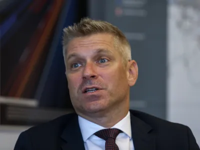 - 30.08.2022 – mag. Valentin Hajdinjak, predsednik uprave DARS, Družba za avtoceste v Republiki Sloveniji  //FOTO: Luka CjuhaOPOMBA: INTERVJU ZA OBJEKTIV 2022