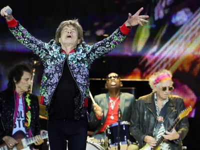 Mick Jagger, Ronnie Wood and Keith Richards of The Rolling Stones perform as part of their "Stones Sixty Europe 2022 Tour", at the Hippodrome de Longchamp in Paris, France July 23, 2022. REUTERS/Pascal Rossignol