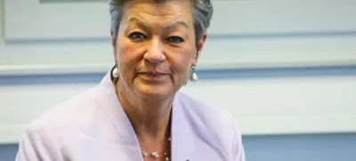 ﻿evropska komisarka za notranje zadeve Ylva Johansson - 22.04.2021 - obisk evropske komisarke za notranje zadeve Ylve Johansson – sprejem pri ministru za notranje zadeve Alešem Hojsom s katerim sta spregovorila o pripravah na predsedovanje in prednostnih nalogah na področju notranjih zadev //FOTO: Bojan Velikonja