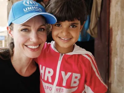 Angelina Jolie se je postavila za Palestince in si nakopala jezo očeta. F instagram