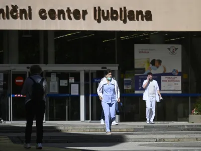 medicinska sestra - <br>Univerzitetni klinični center - UKC Ljubljana<br><br><br>- 22.09.2022 &ndash; simbolična fotografija &ndash; javno zdravstvo - zdravstveni sistem &ndash; zdravje &ndash; <br><br>//FOTO: Nik Erik Neubauer