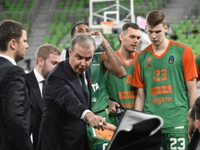 trener Olimpije Simone Pianigiani- 11.10.2023 – košarka - tekma Cedevita Olimpija - Joventut Badalona, evropski pokal, 2. krog: //FOTO: Nik Erik Neubauer