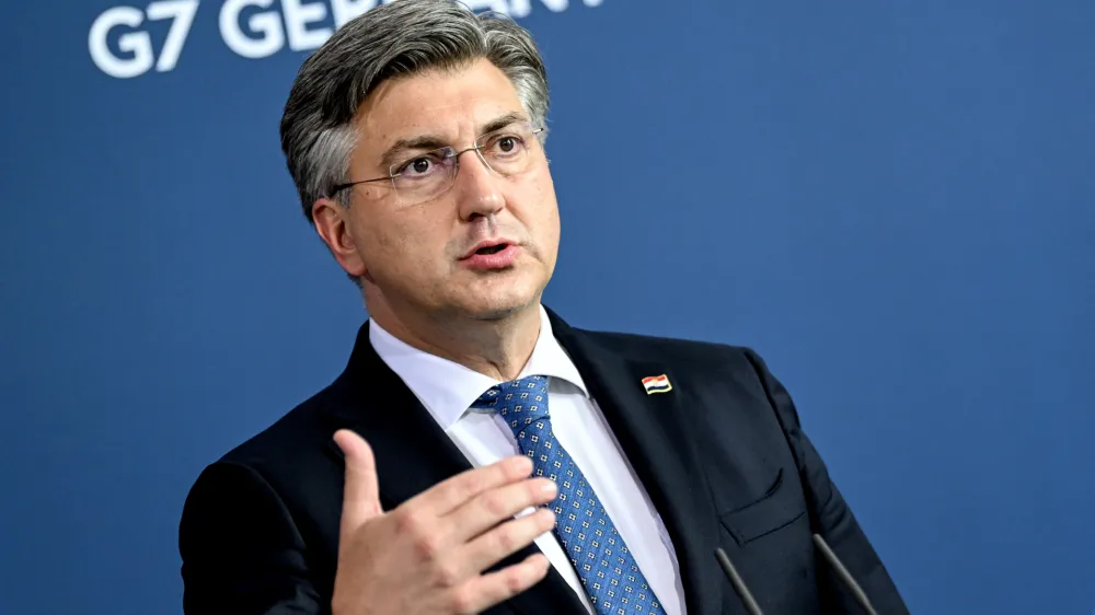 FILED - 01 June 2022, Berlin: Croatian Prime Minister Andrej Plenkovic speaks during a press conference. Photo: Britta Pedersen/dpa