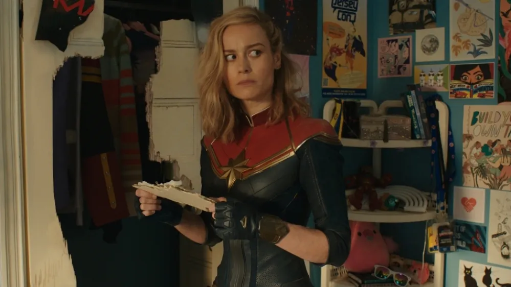 (Center, L-R)Zawe Ashton as Dar-Benn and Daniel Ings as Ty-Rone in Marvel Studios' THE MARVELS. Photo courtesy of Marvel Studios. © 2023 MARVEL.