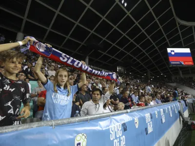 - 15.09.2023 - Stadion Stožice - Zvezde nogometa za žrtve poplav - dobrodelna nogometna tekma za pomoč prizadetim v nedavnih poplavah v Sloveniji na pobudo predsednika Evropske nogometne zveze Uefe Aleksandra Čeferina, //FOTO: Luka Cjuha