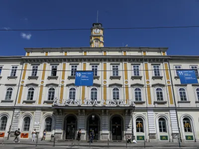 - 09.08.2022 – Železniška postaja Ljubljana – stavba  //FOTO: Luka Cjuha