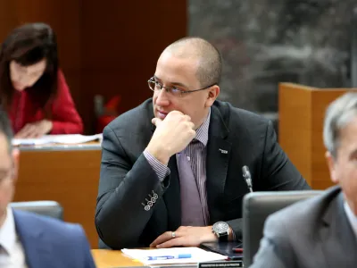 ﻿minister za okolje in prostor Jure Leben (SMC)- 28.01.2019 – Državni zbor – 4. redna januarska seja DZ - poslanska vprašanja premierju Marjanu Šarcu in ministrski ekipi//FOTO: Bojan Velikonja