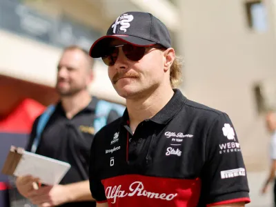 FILE PHOTO: Formula One F1 - Abu Dhabi Grand Prix - Yas Marina Circuit, Abu Dhabi, United Arab Emirates - November 24, 2023 Alfa Romeo's Valtteri Bottas arrives ahead of practice REUTERS/Hamad I Mohammed/File Photo