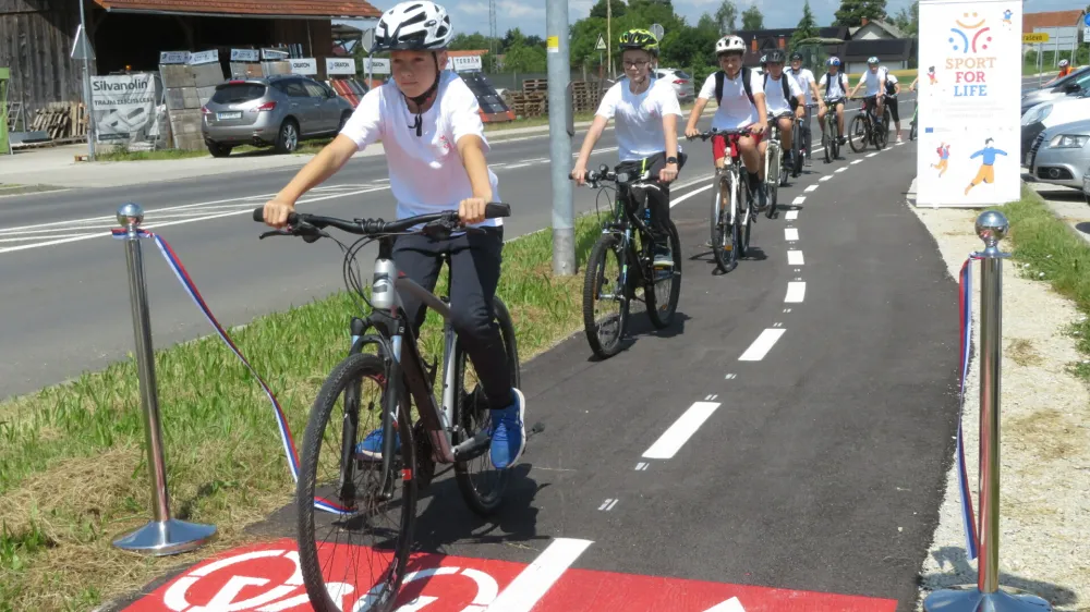 Nova kolesarka povezava med Krškim in Kostanjevic je dolga skoraj dvajset kilometrov. F Dragana Stanković