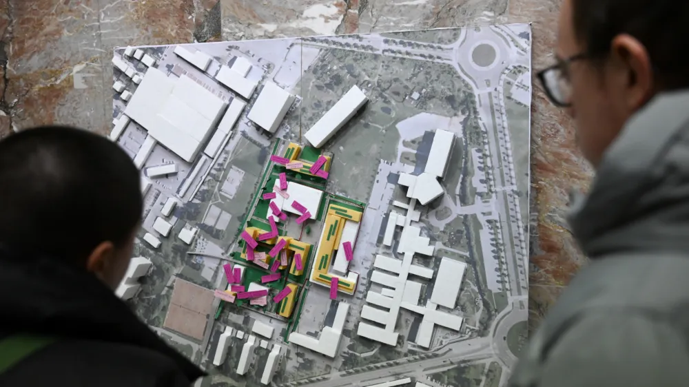  - 05.12.2023 - Okrogla miza Mesto za vse? in razstava Kaj bomo s Stolpniško? – Fakulteta za Arhitekturo.  //FOTO: Nik Erik Neubauer