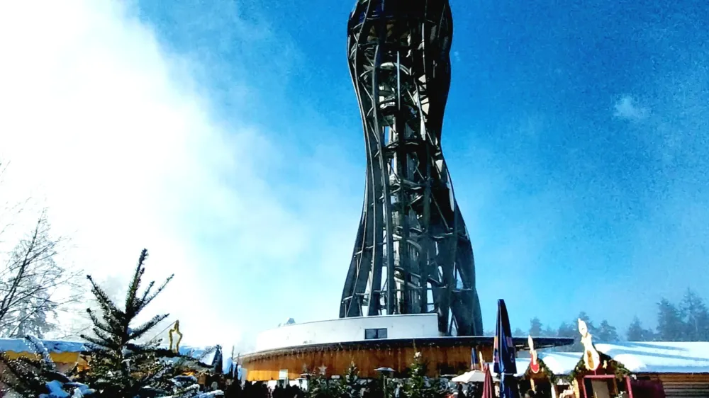 Advent ob vznožju stolpa Celovec