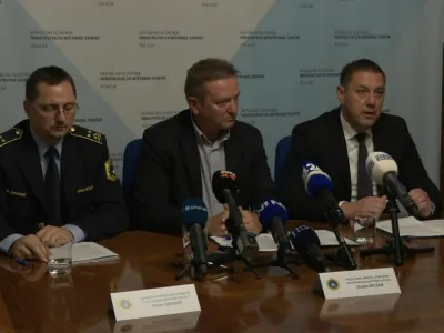 Predstavitev podrobnosti kriminalistične preiskave zaradi trgovine z ljudmi in prostitucijo.