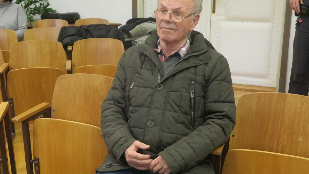 Enainosemdesetletni Franc Šterban je bil tudi na ponovljenem sojenju obsojen na petnajst let zapora.