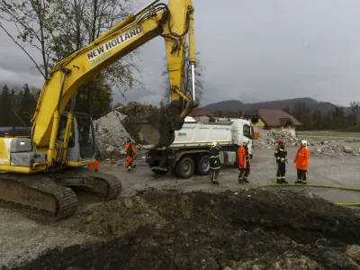 Veliki jez pri Kamniku - Kamni&scaron;ka bistrica- 27.10.2023 &ndash; rdeče vremensko opozorilo na območju severozahodne in jugozahodne Slovenije &ndash; neurje, intenzivne padavine &ndash; poplave, proženje zemeljskih plazov, //FOTO: Luka Cjuha
