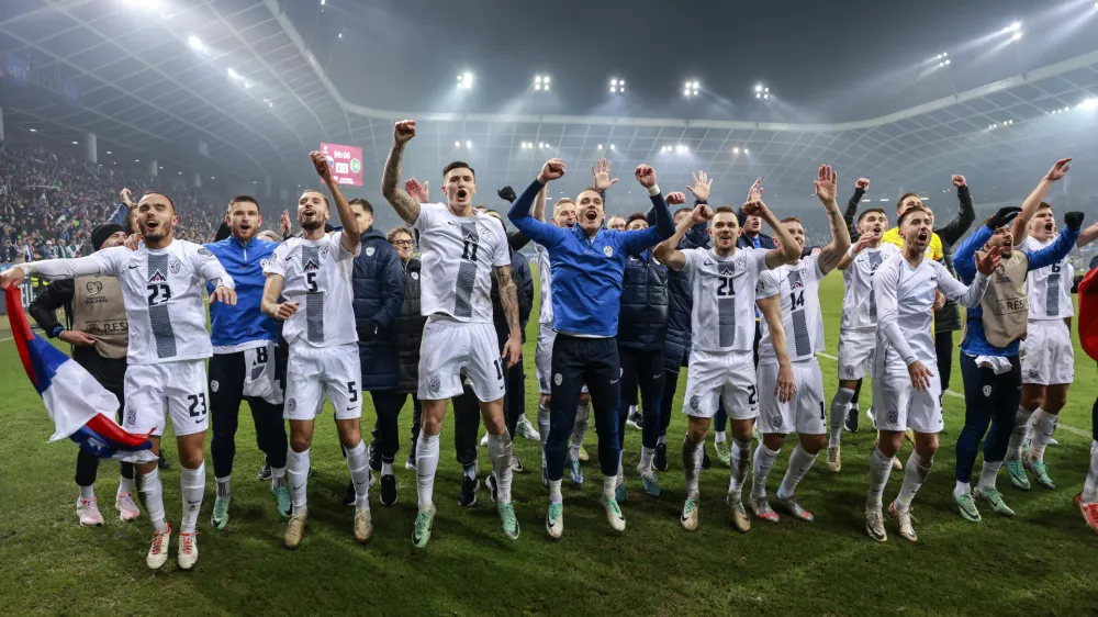- slavje - slovenska nogometna reprezentanca se je uvrstila na Euro 2024 -- 20.11.2023 – nogomet – Slovenija: Kazahstan, kvalifikacije za nogometno evropsko prvenstvo EP 2024, 10. krog: skupina H, //FOTO: Jaka Gasar