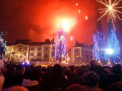 - Ognjemet<br><br><br>- Novo leto 2011 --silvestrovanje v Ljubljani, praznovanje //foto: Bojan Velikonja