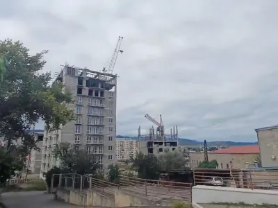 A general view of Stepanakert, called Khankendi by Azerbaijan, in the Nagorno-Karabakh region as gunfire and explosions are heard there, September 19, 2023, in this screengrab obtained from a handout video. Artsakh Public TV/Handout via REUTERS  THIS IMAGE HAS BEEN SUPPLIED BY A THIRD PARTY. NO RESALES. NO ARCHIVES. ARMENIA OUT. NO COMMERCIAL OR EDITORIAL SALES IN ARMENIA. AZERBAIJAN OUT. NO COMMERCIAL OR EDITORIAL SALES IN AZERBAIJAN