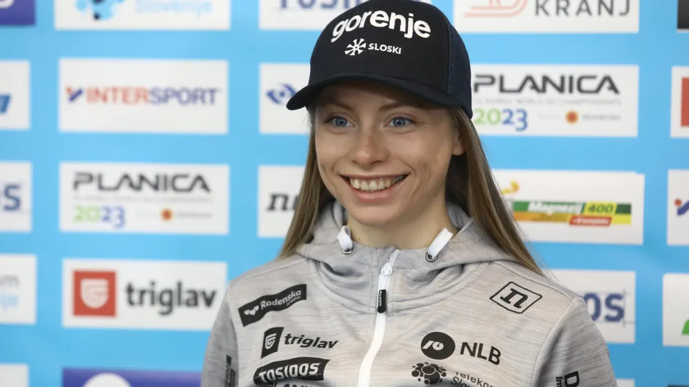  Anja Mandeljc- 15.02.2023 – Smučarska zveza Slovenije (SZS) - moška in ženska reprezentance v smučarskih skokih in smučarskih tekih za nastop na svetovnem prvenstvu v nordijskem smučanju Planica 2023 //FOTO: Luka Cjuha