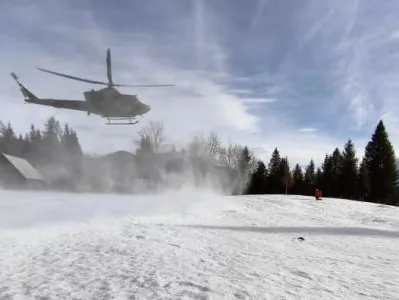 Tri gornike je na Toscu odnesel plaz. Dva sta bila poškodovana. 