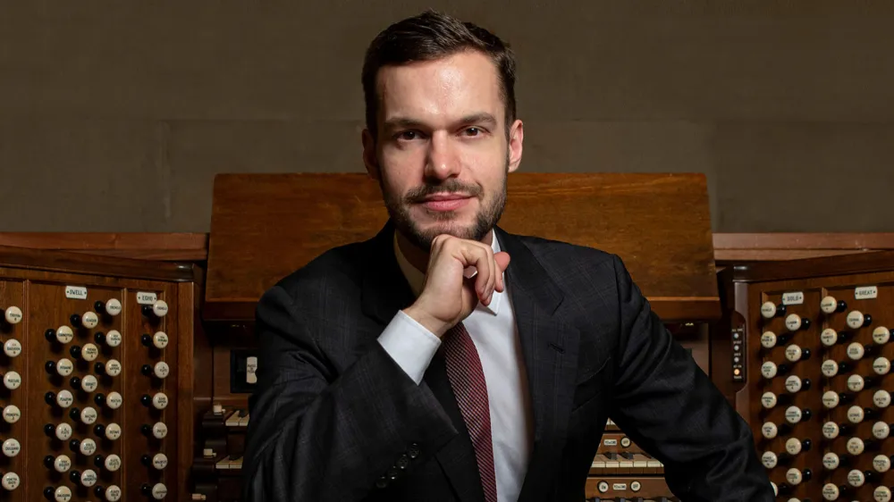 Nathan Laube je ta hip eden najbolj atraktivnih organistov, danes pa bo nastopil v Plečnikovi cerkvi v Šiški. F osebni arhiv umetnika 