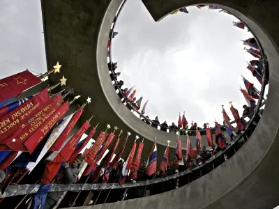 - praporščaki - Dražgoše 2011 - osrednja slovesnost Po stezah partizanske Jelovice ob 69. obletnici Dražgoške bitke pri spomeniku Dražgoški bitki,   //FOTO: Jaka Adamič