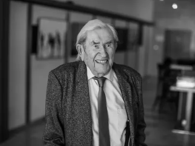 - 13.04.2022 – Jurij Souček, dramski igralec, režiser in sinhronizator risank ob 93. letu starosti, prejemnik naziva častni meščan glavnega mesta Ljubljana leta 2022, //FOTO: Bojan Velikonja