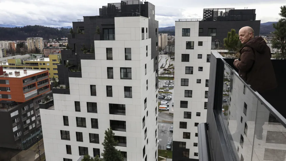 Prvi kupci so že konec lanskega decembra prevzeli ključe kupljenih stanovanj v soseski Kvartet. 