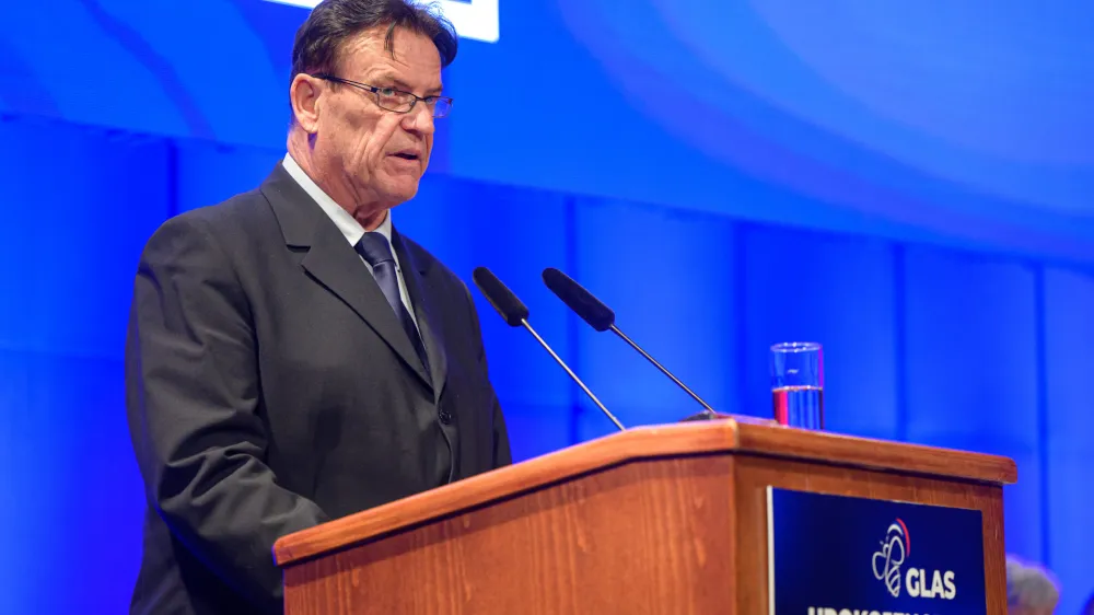 Ljubljana, Smelt.<br>Ustanovni kongres stranke Glas upokojencev.