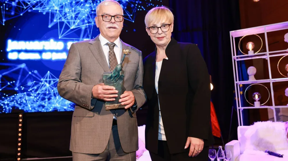 Branku Francu Selaku je nagrado na januarskem srečanju Združenja Manager izročila predsednica republike Nataša Pirc Musar. F Borut Cvetko/Združenje Manager