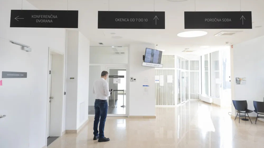 Ljubljana, UE Ljubljana.<br>Novinarska konferenca Sindikata drzavnih organov Slovenije (SDOS) - Konference sindikata upravnih enot o stavki v 41 upravnih enotah.