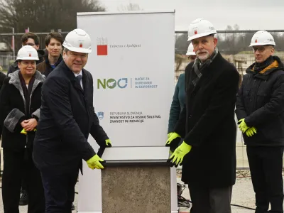 Ministrstvo za visoko šolstvo, znanost in inovacije je 24. januarja 2023 prevzel nekdanji rektor Univerze v Ljubljani dr. Igor Papič. Ob nastopu funkcije si je kot glavno nalogo zadal prenovo zakona o visokem šolstvu in hitro reševanje najbolj kritičnih problemov. F: Nik Erik Neubauer Q