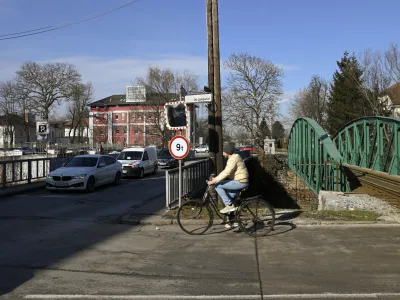 - 02.02.2024 – Moščanski most na Grablovičevi ulici, Moste.  //FOTO: Nik Erik Neubauer