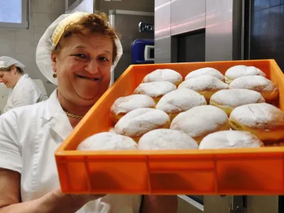 ﻿Trojanski krofi Trojane