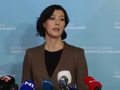 Ljubljana, ministrstvo za pravosodje.<br>Pravosodna ministrica Dominika Svarc Pipan je dala izjavo za medije o aktualnih dogodkih.<br>Foto: STA