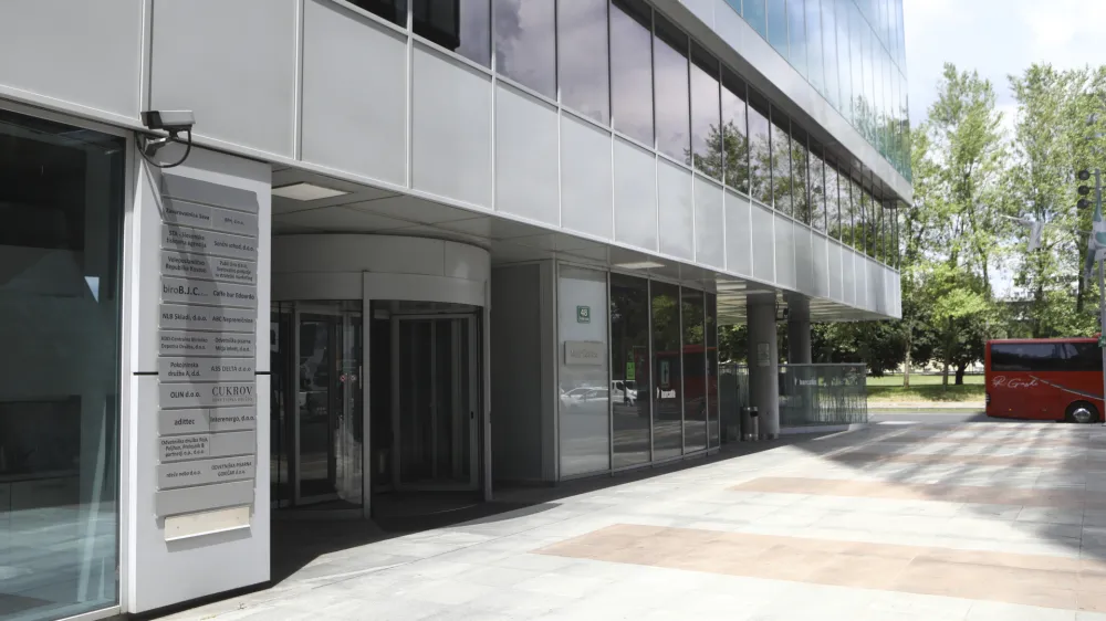 Srečko Kenda, ki je bil skupaj s svojim podjetjem izključen iz lastništva KDD, pravi, da je ATVP zaradi nezakonitih postopkov, ki jih je vodila, celo odškodninsko odgovorna.