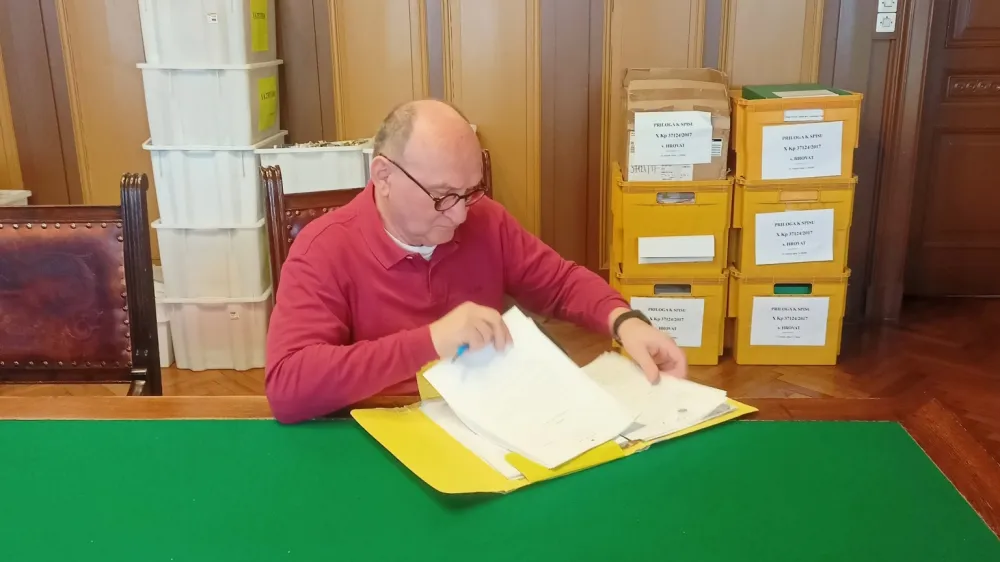 Dragan Vuković je višje sodnike prepričeval, da ni kriv in da bi ga morali oprostiti. Če ne, pa sodbo vsaj razveljaviti in odrediti novo sojenje. 