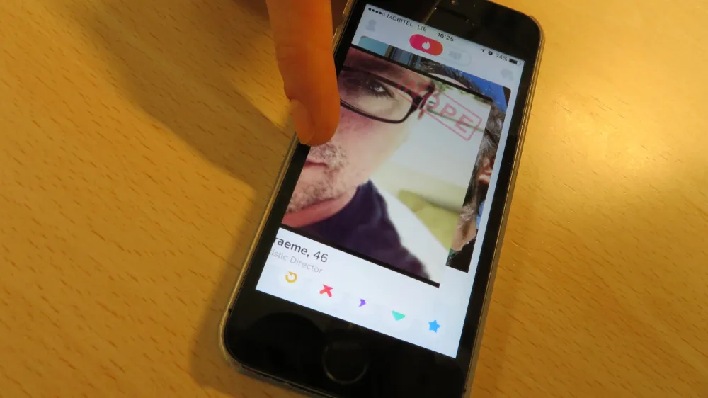 ﻿aplikacija tinder, zmenkanje