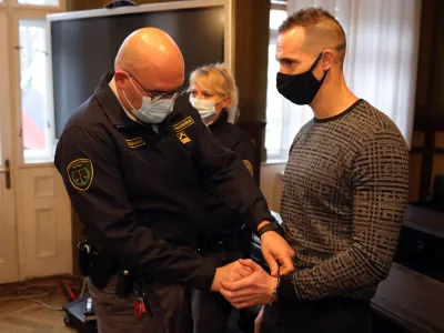 Potem ko je bil Aleš Zupančič zaradi droge obsojen na 12 let in pol zapora, se bo moral zagovarjati še v zvezi z eno obtožnico. Foto: Jaka Gasar 