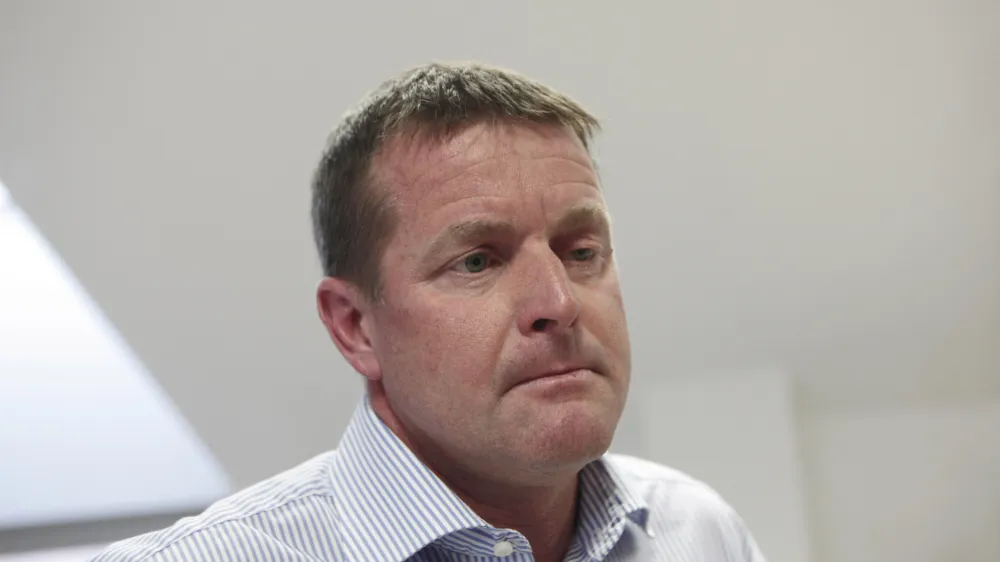 ﻿Matjaž Šarabon<br><br><br>- 4.4.2014 - Smučarska zveza Slovenije - volilna skupščina za izvolitev predsednika zbora panoge za alpsko smučanje pri SZS<br><br><br>//FOTO: Luka Cjuha 