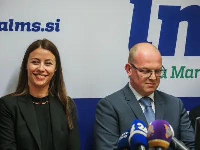 Irena Joveva in Klemen Grošelj sta bila v evropski parlament izvoljena na listi LMŠ. Za nov mandat se bo na listi Svobode potegovala samo Joveva, Grošelj pa je od kandidature odstopil. 