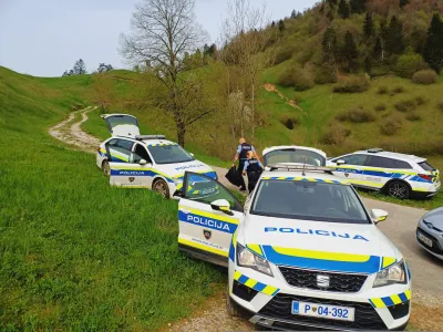 V zvezi z ubojem so policisti že včeraj odvzeli prostost eni osebi, preiskava pa &scaron;e vedno poteka.