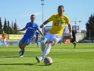 Jakoslav StankovićTilen Klemenčič- 7.04.2024 – nogomet - Bravo – Domžale, Prva liga Telemacha //FOTO: Nik Erik Neubauer 