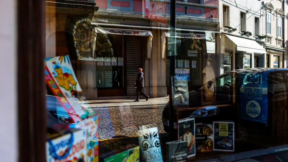 ﻿Gorica, Italija, Katoliška knjigarna v Gorici-- 21.01.2020 – Zamejski Slovenci v Italiji in Italijanska narodna skupnost oziroma italijanska manjšina v Sloveniji – zamejstvo - zamejci<br><br><br><br>//FOTO: Bojan Velikonja<br>OPOMBA: REPORTAŽA O MANJŠINAH ZA OBJEKTIV 2020