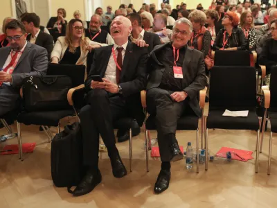 - Kandidati za predsednika;-Milan Brglez, kandidat za predsednika in evropski poslanec,- Matjaž Han, minister za gospodarstvo, turizem in šport,- 13.04.2024. Volilni kongres stranke SD, na katerem so delegati odločali o novem vodstvu in nadaljni poti socialne demokracije v Sloveniji.//FOTO: Bojan Velikonja