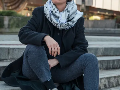 Vesna Liponik, pesnica: Poezija je zame nekakšen soroden proces grajenja pisanja, kot ko pišem strokovno ali znanstveno besedilo. Verjetno zato poezijo pišem sočasno z drugimi besedili. 