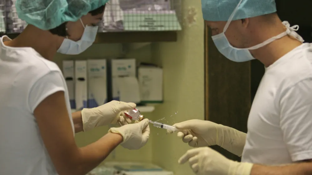 Urgenca UKC - Urgentni kirurški blok  - ilustrativna fotografija - zdravstvo - zdravniki -  ///FOTO: Luka Cjuha///FOTO: Luka Cjuha