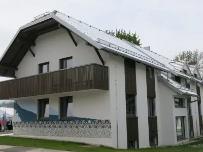 Nova stanovanja nepremičninskega sklada pokojninskega in invalidskega zavarovanja so namenjena najemu upokojencev. Foto: STA