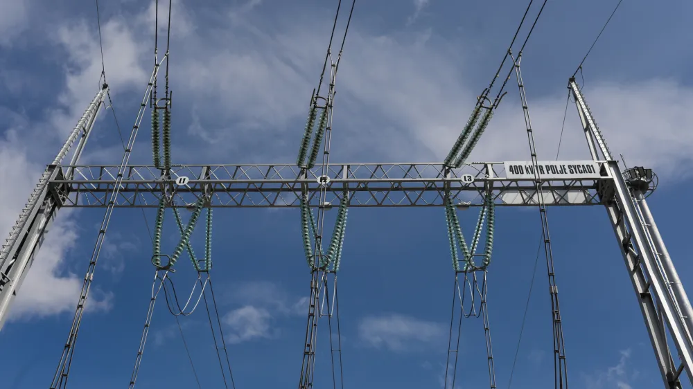 - Energetika, elektrika, samoskrba, daljnovod &mdash; 19.04.2023 &ndash; Nuklearna elektrarna Kr&scaron;ko (NEK), edina slovenska jedrska elektrarna, ki deluje od leta 1983 //FOTO: Bojan Velikonja